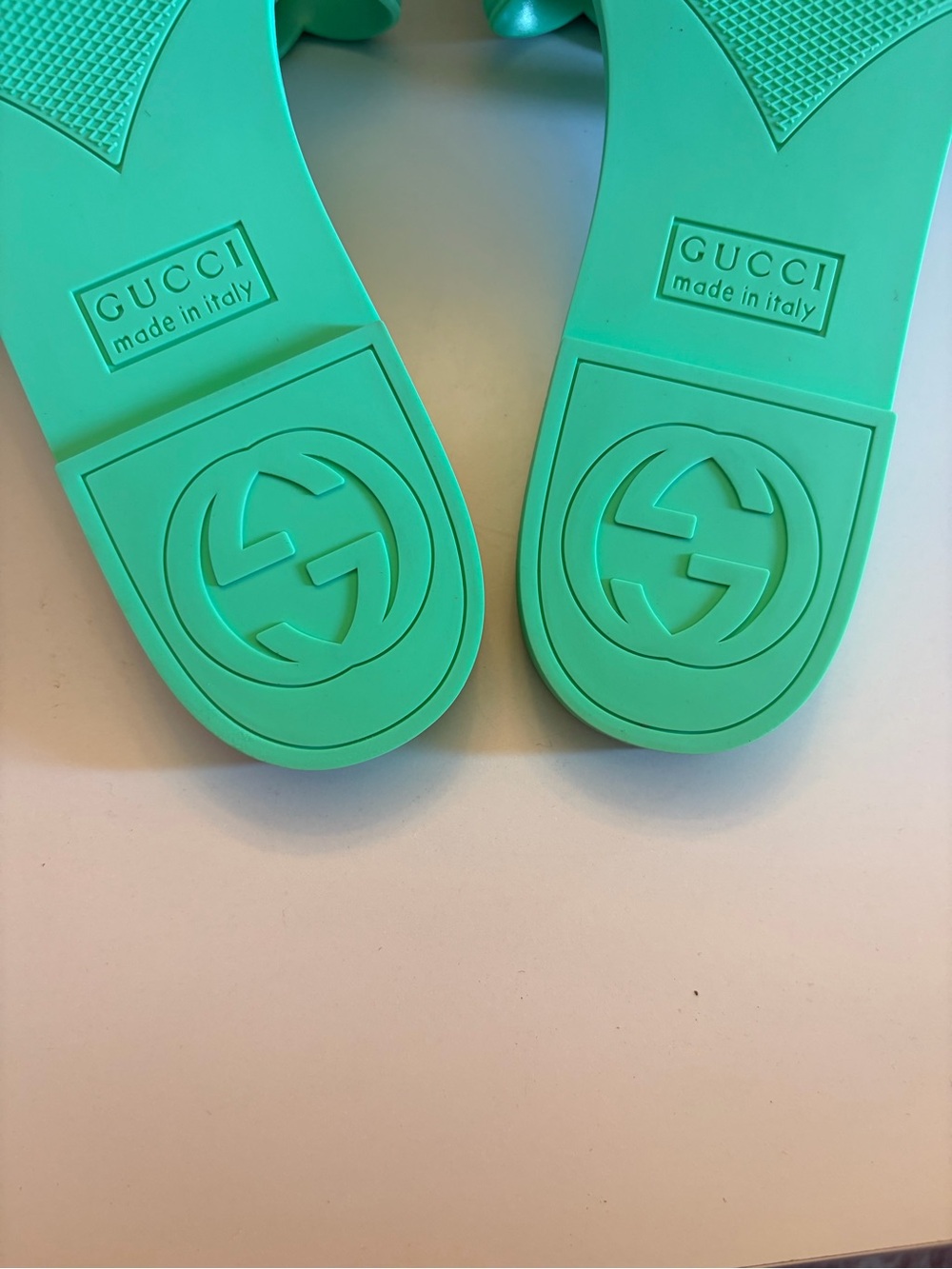 Gucci Mint Green GG Logo Slide Sandals - Size 38 - Picture 5 of 5